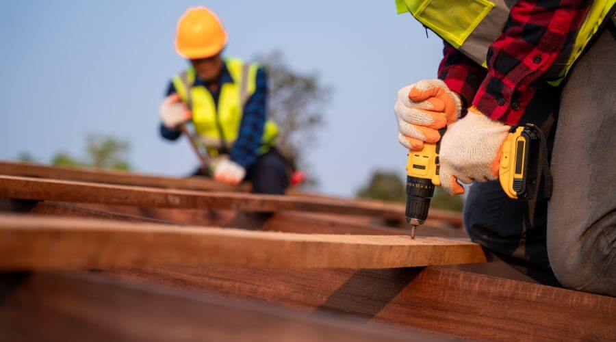 Expert Emergency Roof Repairs services in Miamitown, OH